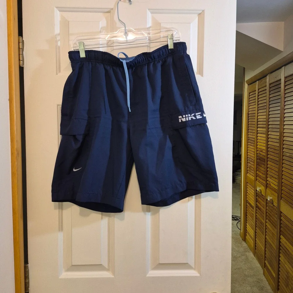 Nike Mens Navy Blue Cargo Swim Trunks Mesh Lined Board Shorts Size Small